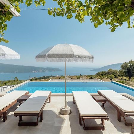 Amazing Home In Herceg Novi With House Sea View ภายนอก รูปภาพ